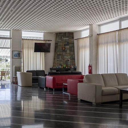 Kardamili Beach Hotel מראה חיצוני תמונה
