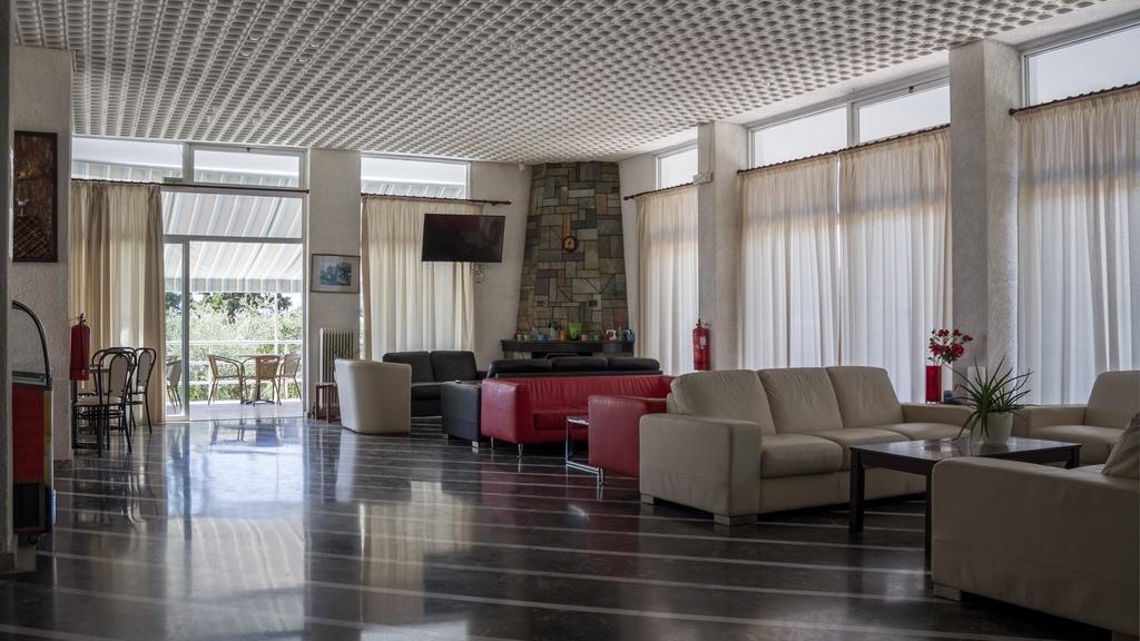 Kardamili Beach Hotel מראה חיצוני תמונה