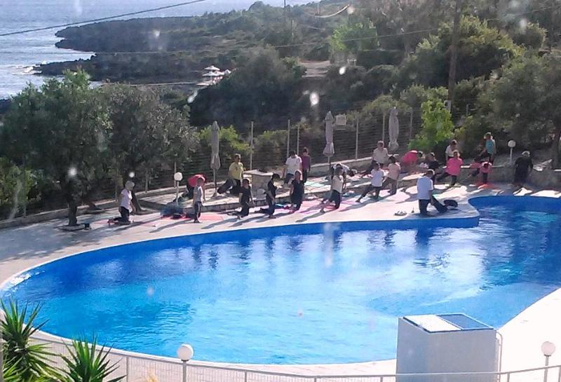 Kardamili Beach Hotel מראה חיצוני תמונה